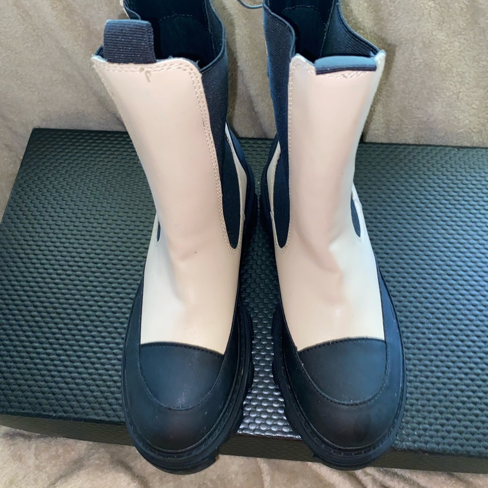 Cute boots ! Women’s 7.5